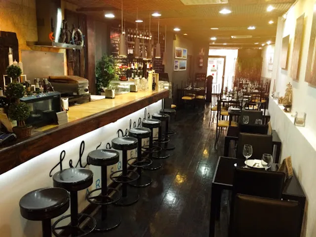 Isleño Delgado Marisqueria