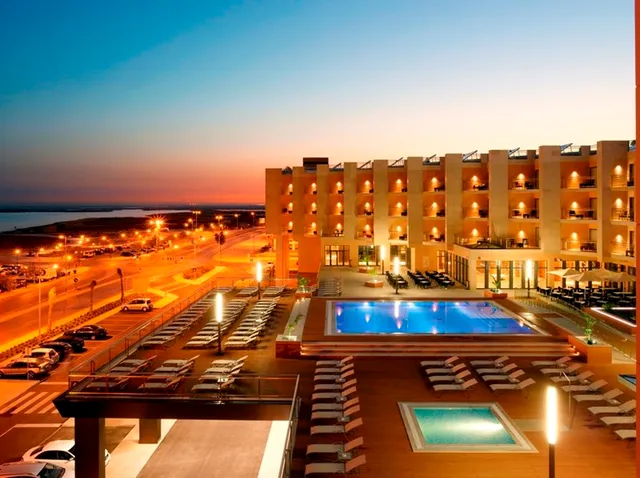 Real Marina Residence