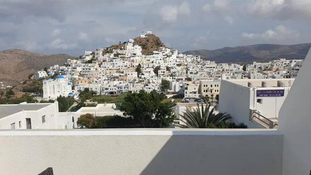 George and Irene Hotel