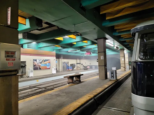 Earthquake (Studio Tour Stage 50)