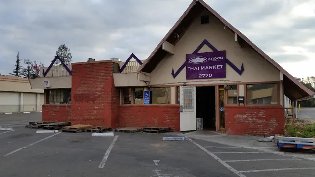 Aroon Thai Market