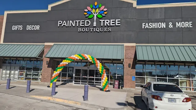 Painted Tree Boutiques - Overland Park