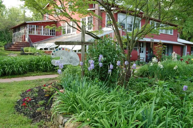 The Barn Studio of Art, Non-Profit