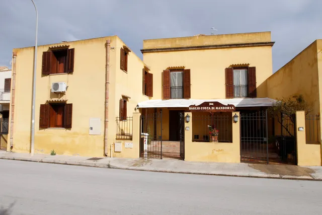 Baglio Costa di Mandorla