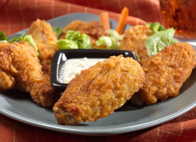 Right Wingers , Best Wings In Burlington.