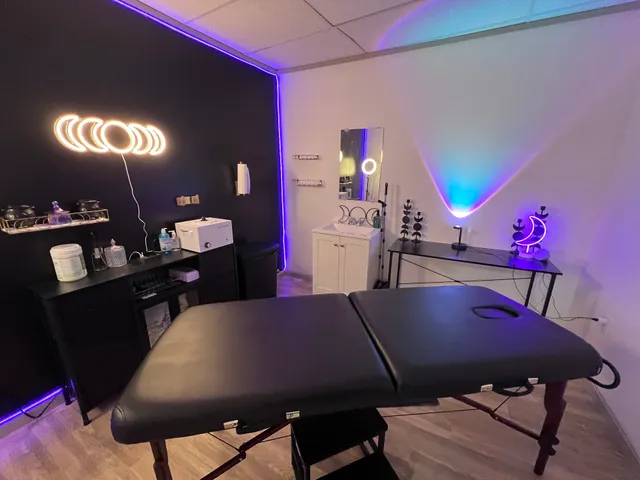 Waxing Moon Apothecary