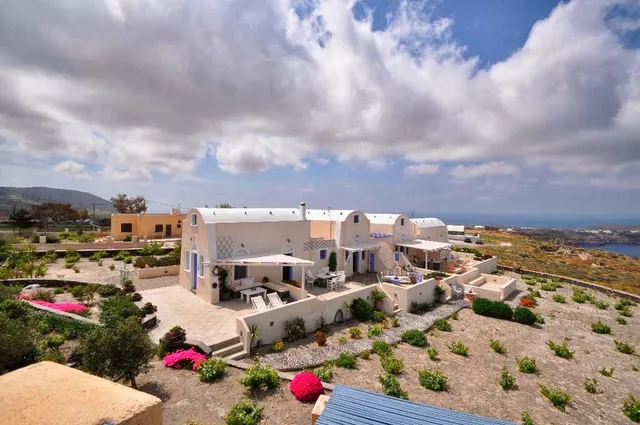 Aegagros Caldera Houses