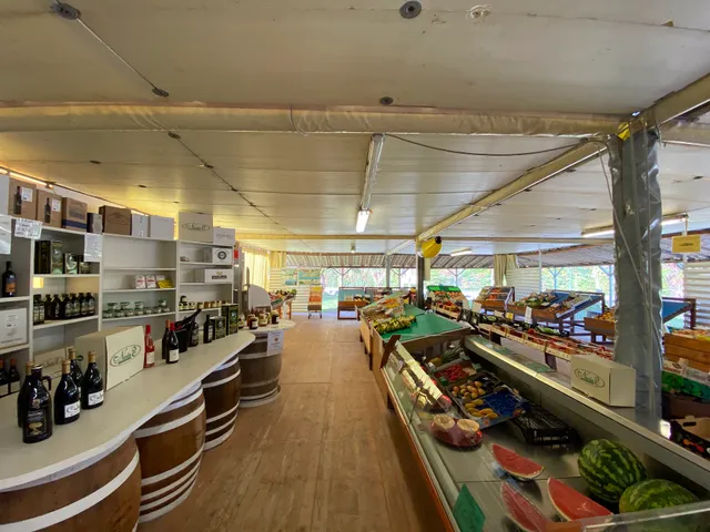 Fresh fruit and vegetables market