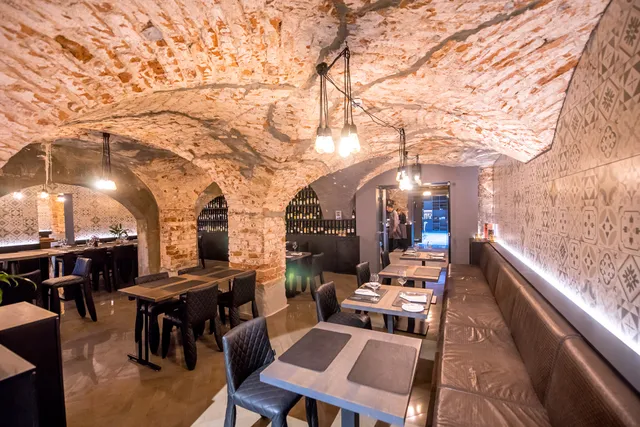 Equus Restaurant & Bar