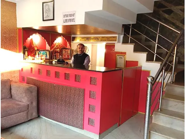 Red Chilly Bar & Restaurant