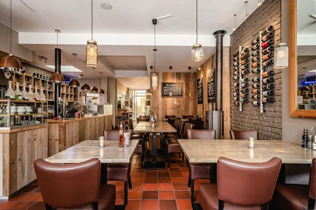 La Trattoria, Premium Pizza & Italian Wine