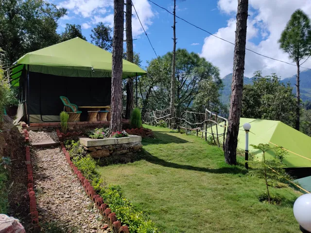 Himalayan Oak camp and resort