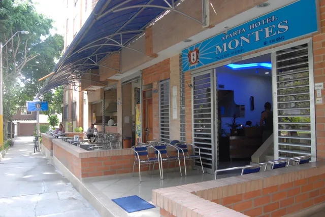Apartahotel Montes