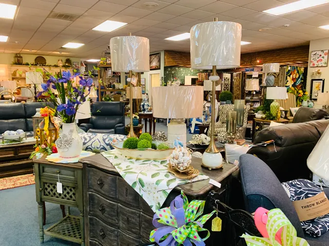 John's Gifts & Furniture