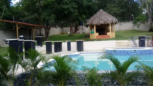 Villa Linda, Lomas Lindas