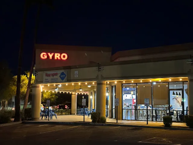 Niro’s House Mediterranean Kitchen