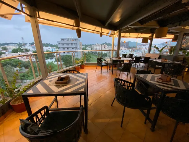 Dazzle Rooftop Cafe & Restaurant