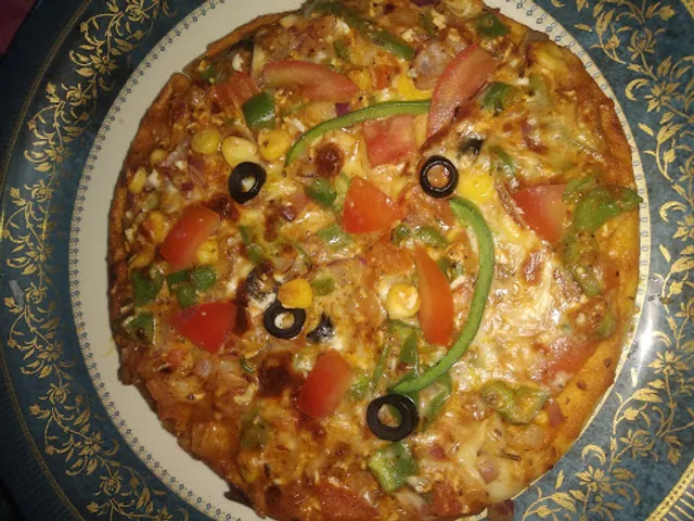 Crescent Cafe And Lounge