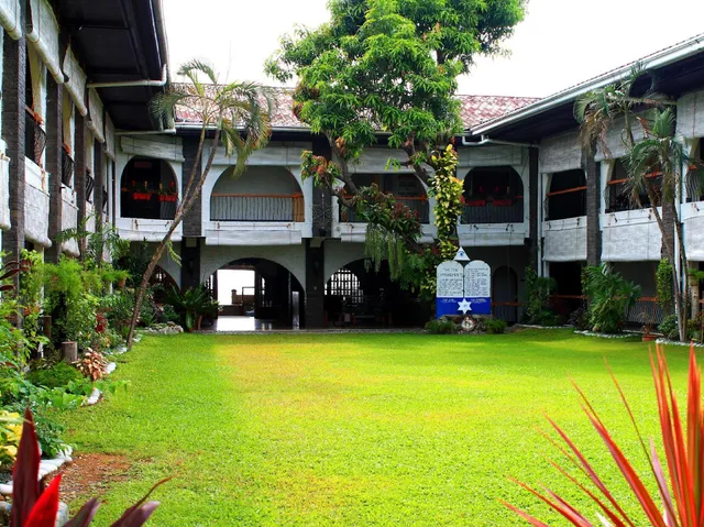 Villa Estrella Resort Hotel