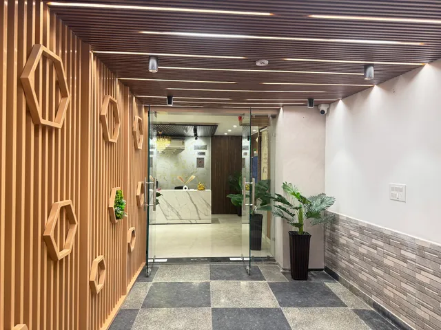 Airport Hotel Classic Crowne