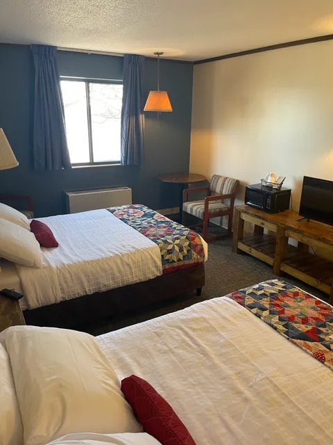 Bucksaw Resort & Marina