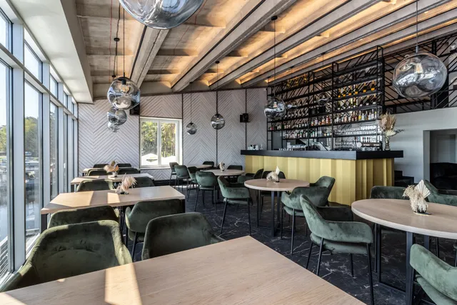 Marina Taste Gallery