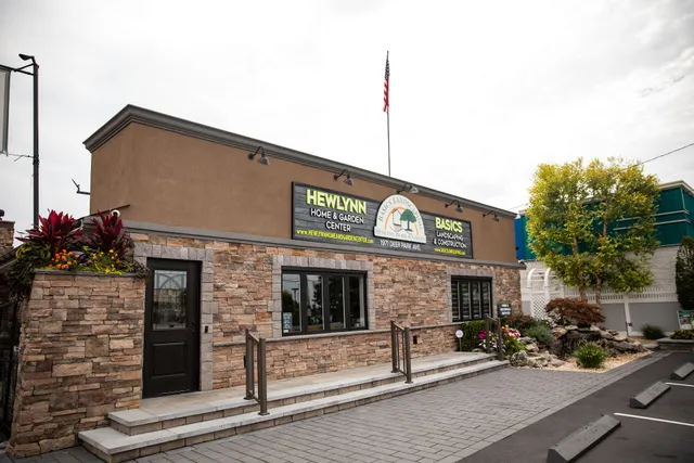 Hewlynn Home & Garden Center