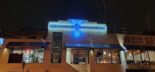 Nikos Tavern