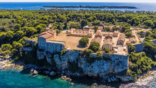 Centre International de Séjour Iles de Lérins - Cannes Jeunesse