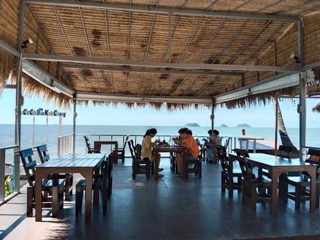 ร้านอาหารเดอะโคโค่ ( The CoCo Restaurant & Bar )
