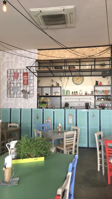 Bakery Kafeneio Healthy Foodbar