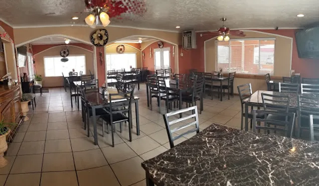 Los Pinos Restaurant