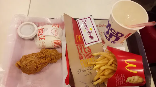 McDonald's Starmall Shaw