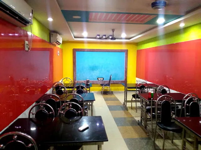 Taj Hotel & Restaurant