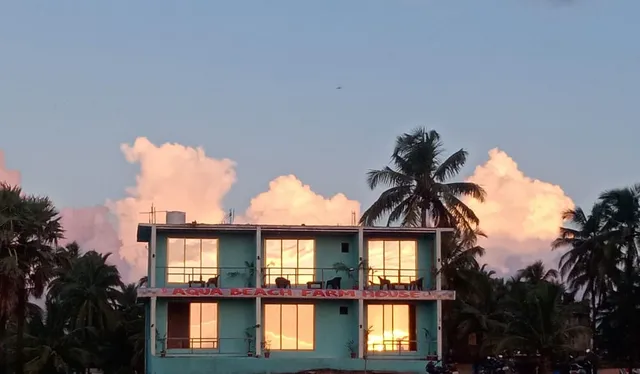 Aqua beach farm house