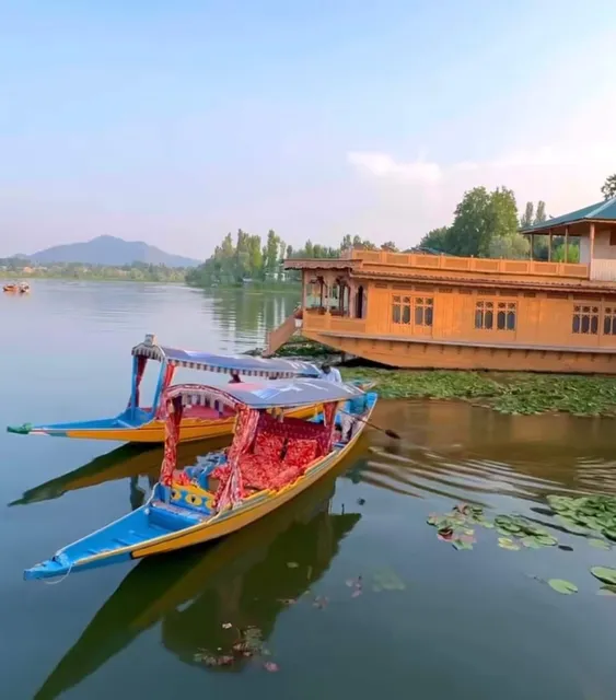 Srinagar Group of Houseboats