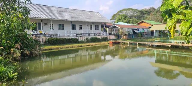 บ้านสวนฟ้าใส รีสอร์ท