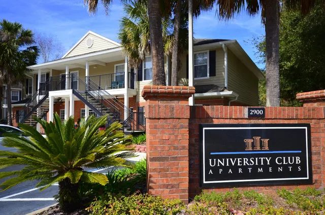 University Club Apartments