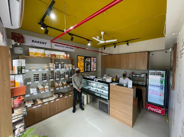 Upper Crust Bakery & Confectionery Science City