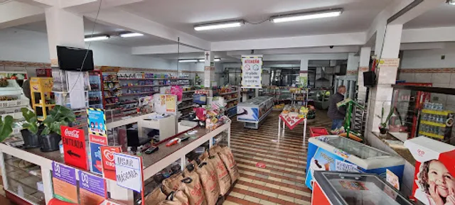 Panificadora e Confeitaria Maxi Pan