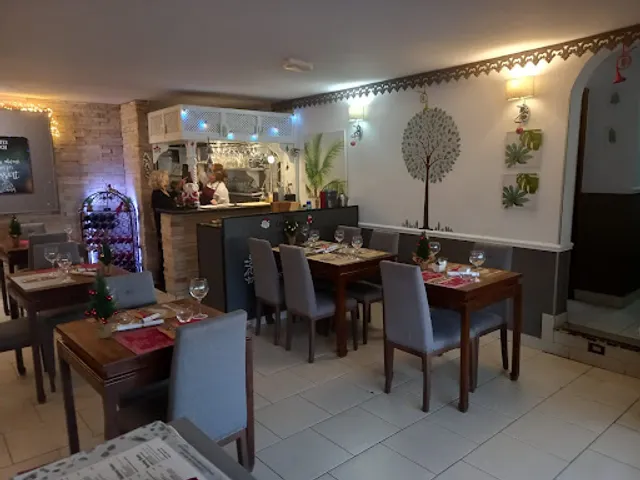 Little Elm Restaurant