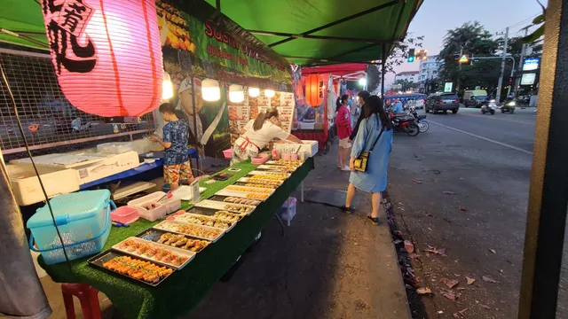 Lang Mor Night Market