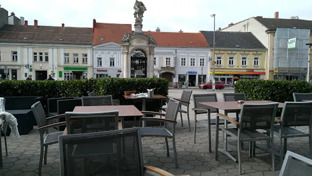 Rathaus Café - Bar - Restaurant