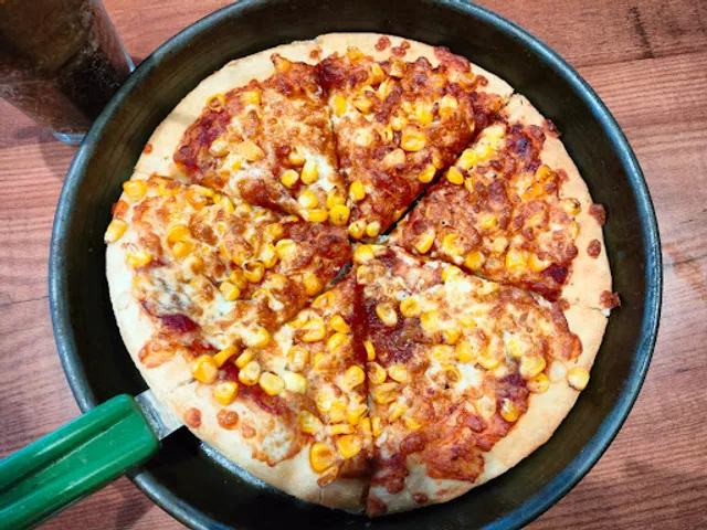 Pizza Hut | Gurudev Palace, Kanpur