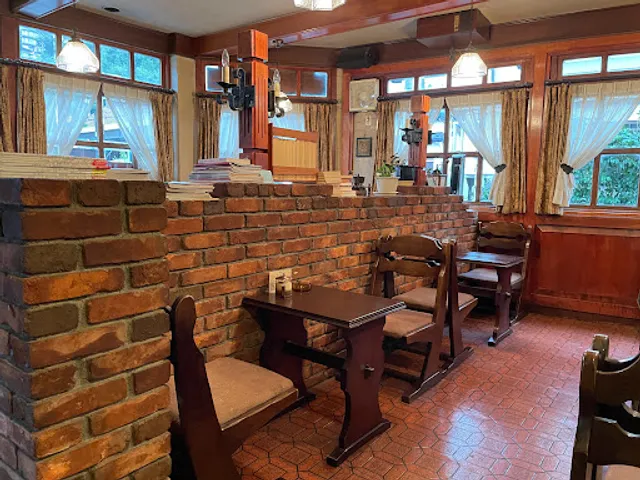 談話室サスナカ 上諏訪駅前店