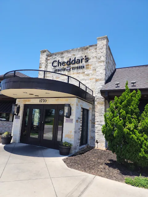Cheddar's Scratch Kitchen