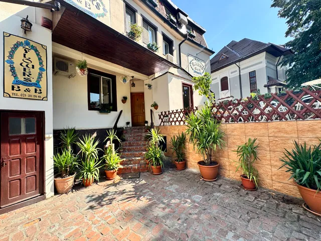 Grand Flowers B&B Bucharest