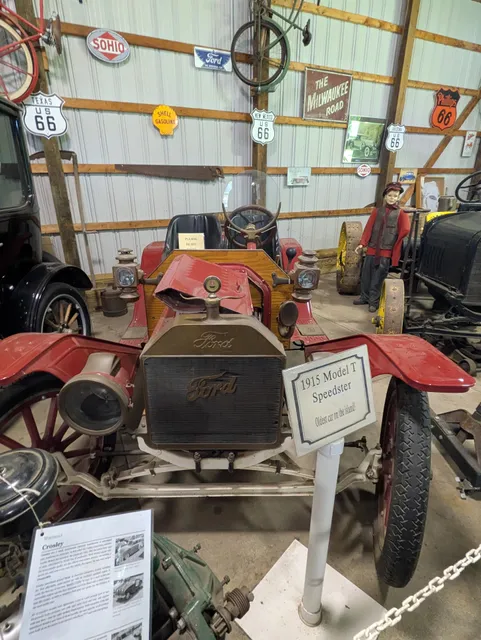 Skip's Antique Car Barn