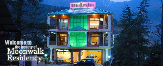 Hotel Moon Walk Residency