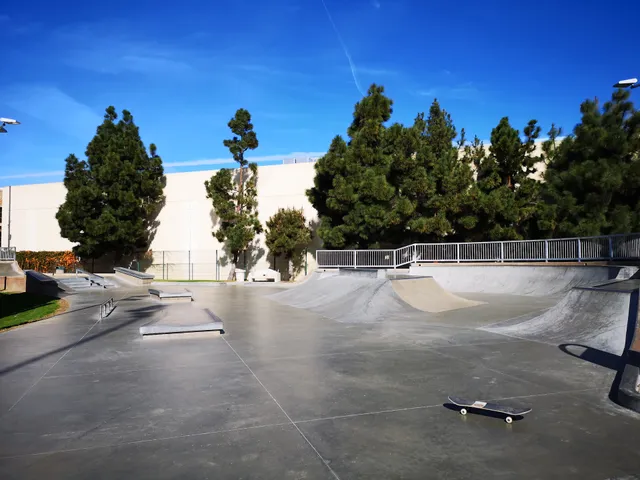 Manhattan Beach Skatepark